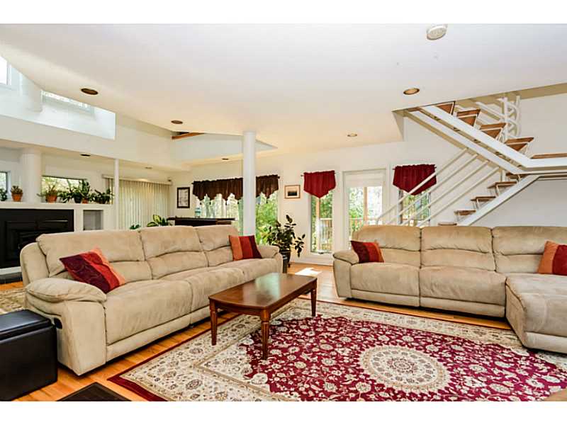 305 Log Road Smithfield, RI 02917 - Photo 8 of 25 Den/Family/Great Room.