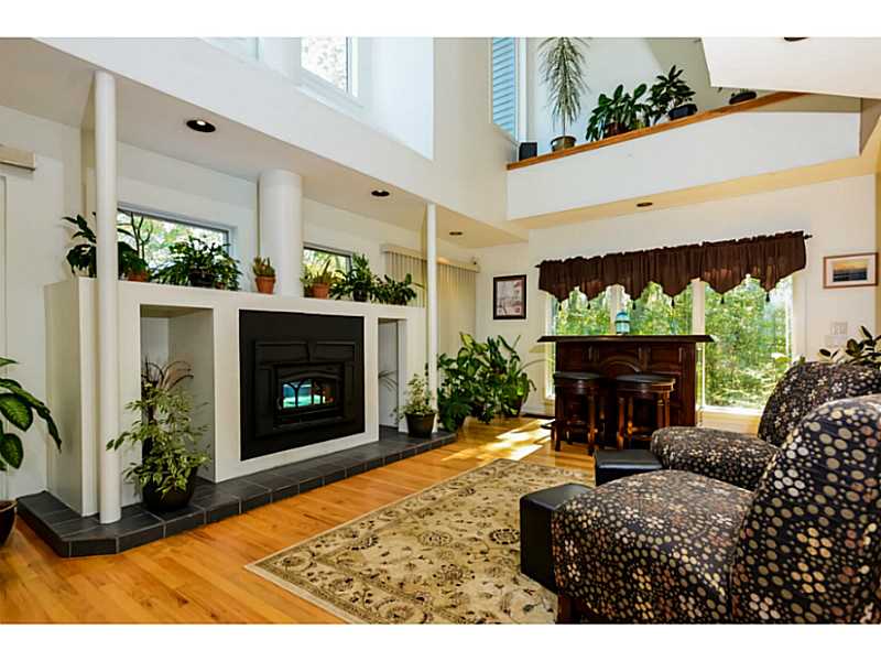 305 Log Road Smithfield, RI 02917 - Photo 10 of 25 Den/Family/Great Room.