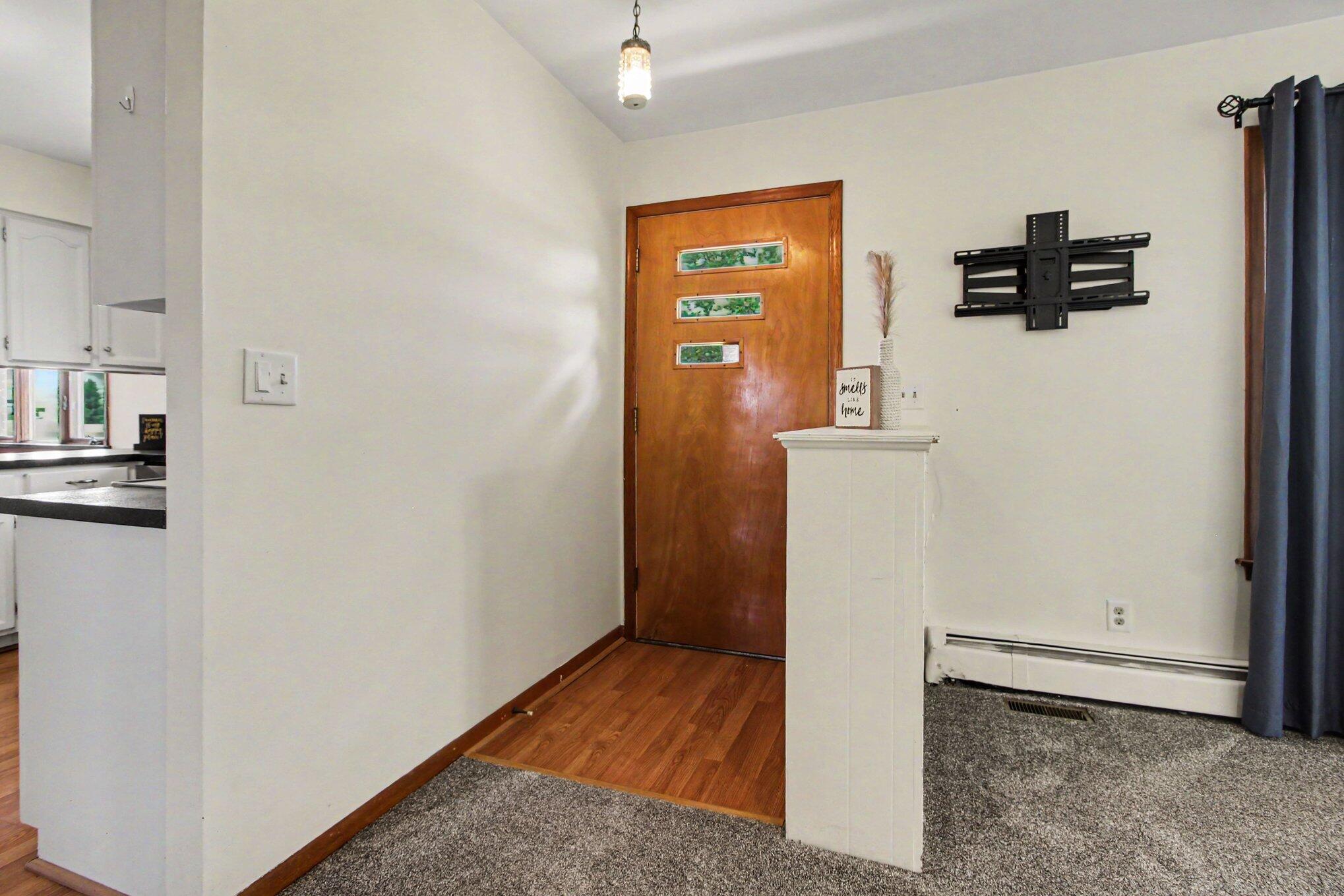 7610 Willis Road Ypsilanti, MI 48197 - Photo 5 of 38 008_file_2317