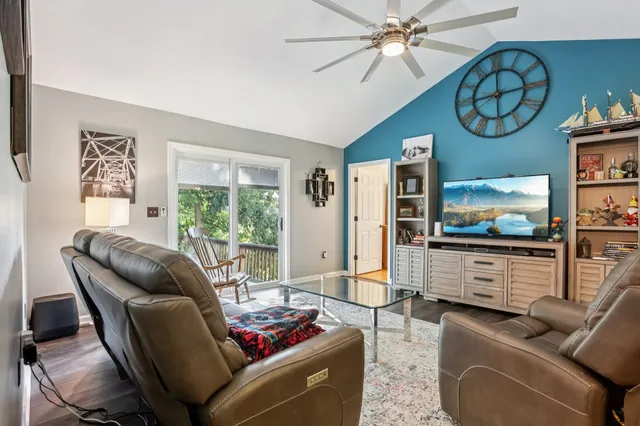 $424,500 | 1052 Shadowbrook Drive, Greenbrier, TN 37073