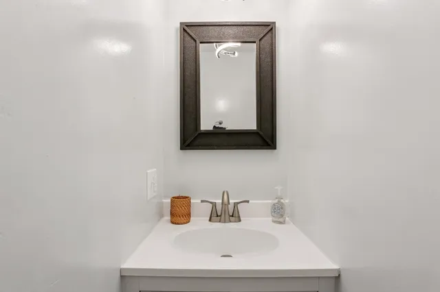 $424,500 | 1052 Shadowbrook Drive, Greenbrier, TN 37073