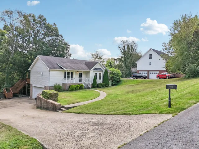 $424,500 | 1052 Shadowbrook Drive, Greenbrier, TN 37073