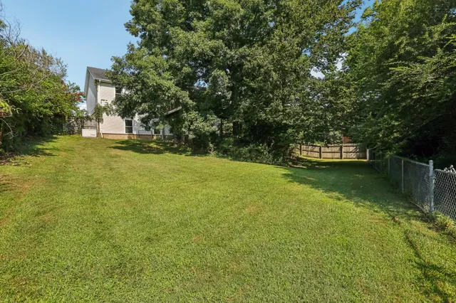 $424,500 | 1052 Shadowbrook Drive, Greenbrier, TN 37073