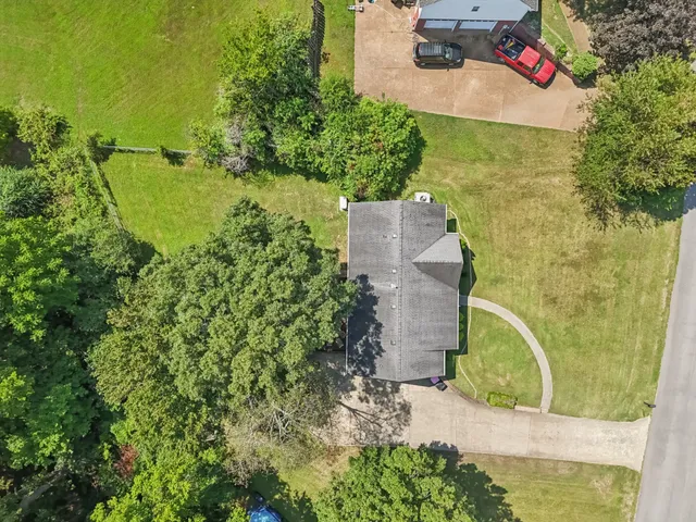 $424,500 | 1052 Shadowbrook Drive, Greenbrier, TN 37073