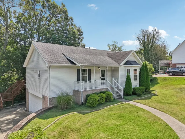 $424,500 | 1052 Shadowbrook Drive, Greenbrier, TN 37073