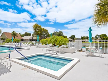 $239,999 | 13750 Oneida Drive, Unit E1, Delray Beach, FL 33446