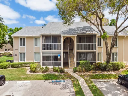 $239,999 | 13750 Oneida Drive, Unit E1, Delray Beach, FL 33446