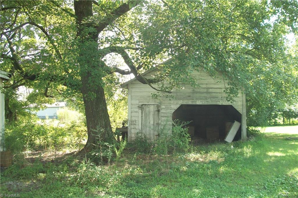 181 Giles Road Lexington, NC 27295 - Photo 21 of 22 Gallery Image 21