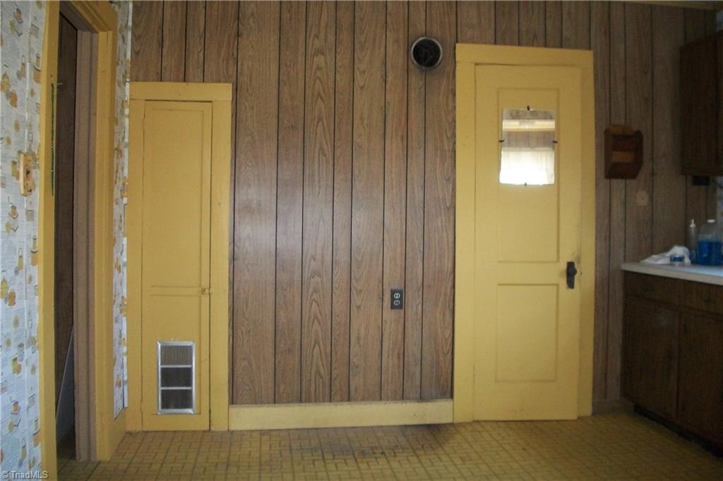 181 Giles Road Lexington, NC 27295 - Photo 7 of 22 Gallery Image 7