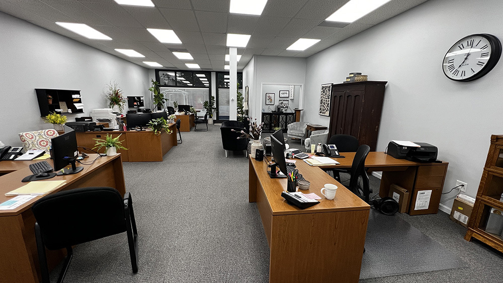 222 West Main Street Morrison, IL 61270 - Photo 5 of 21 a view of a room with gym equipment