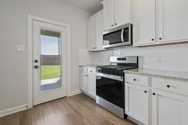 $323,900 | 1023 Whispering Winds Drive, Beasley, TX 77417