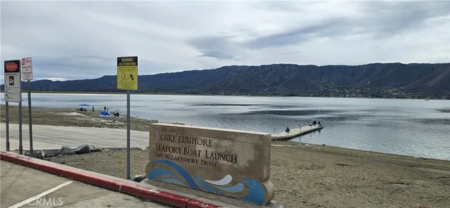 $900,000 | 237 East Prospect Street, Lake Elsinore, CA 92530