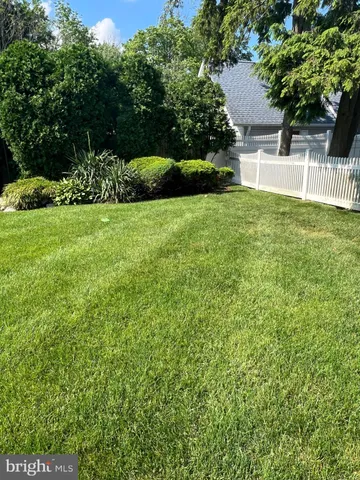 $1,800 | 415 East Main Street, Unit A, Maple Shade, NJ 08052