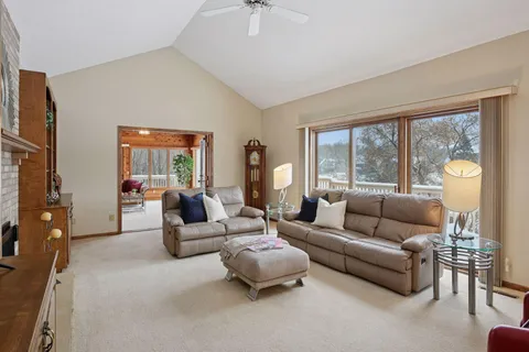 $950,000 | 11824 Welters Way, Eden Prairie, MN 55347