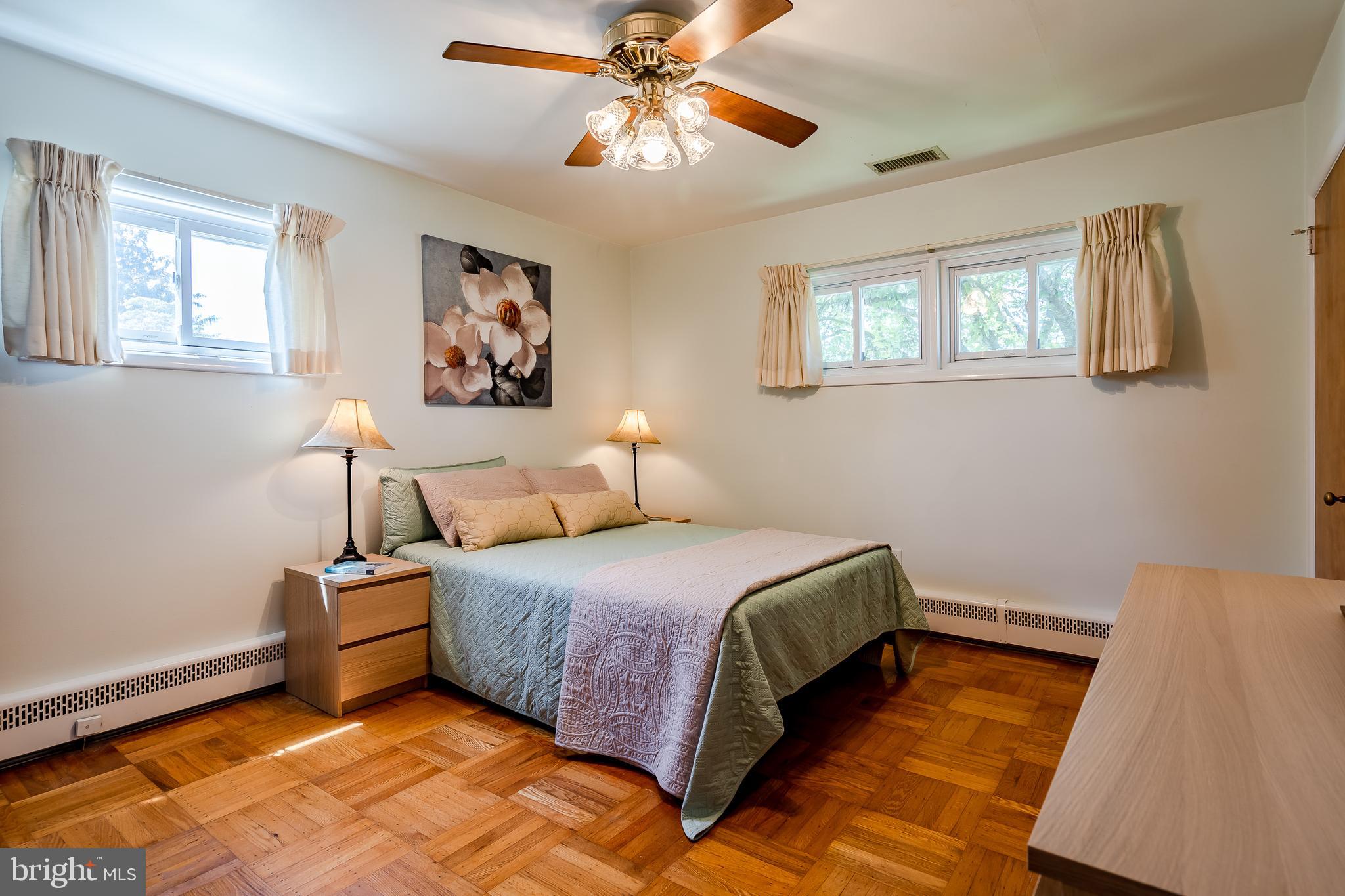 102 Pine Tree Road Paoli, PA 19301 - Photo 15 of 33 Master bedroom with ceiling fan