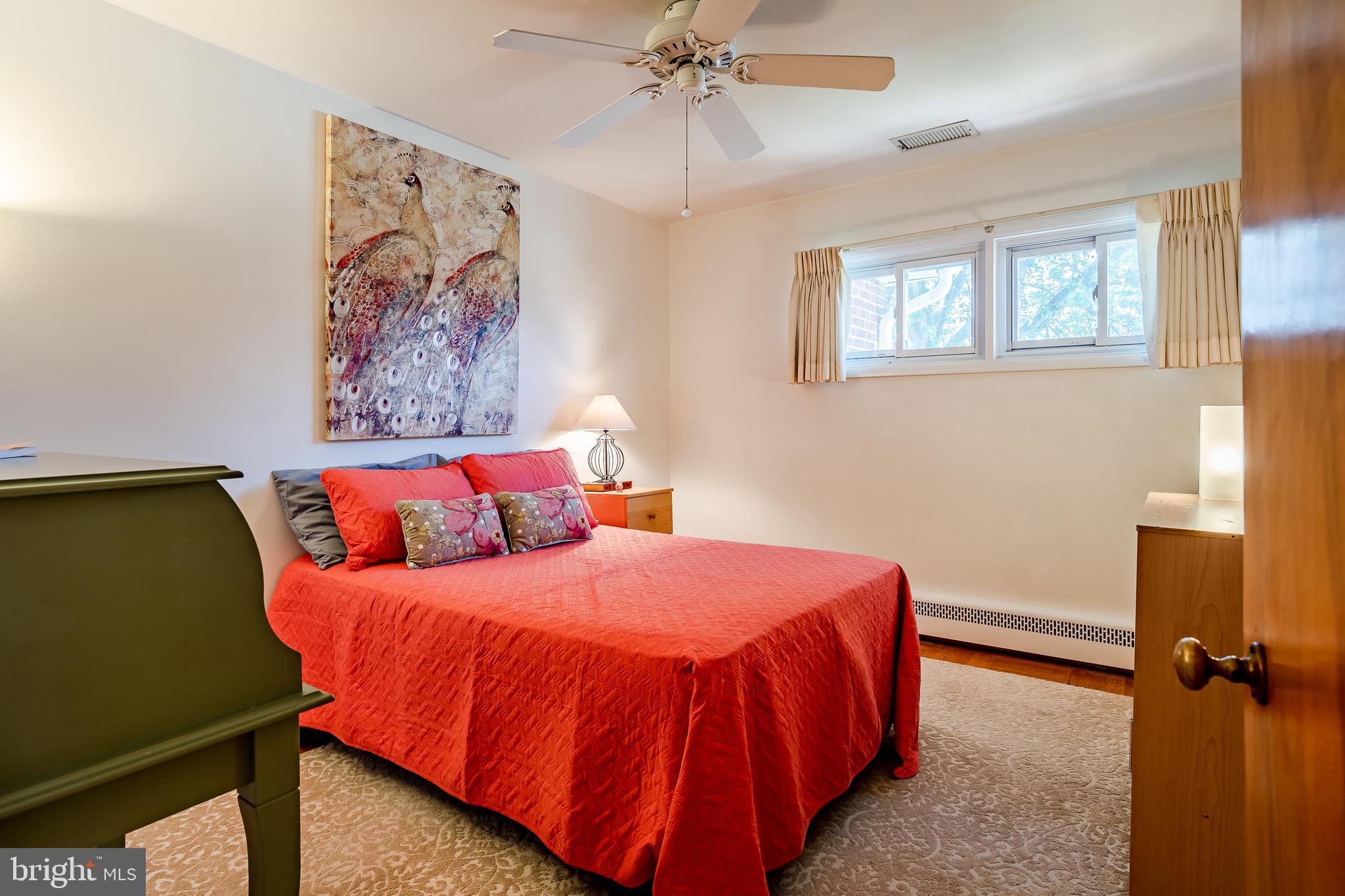 102 Pine Tree Road Paoli, PA 19301 - Photo 19 of 33 2nd bedroom with ceiling fan
