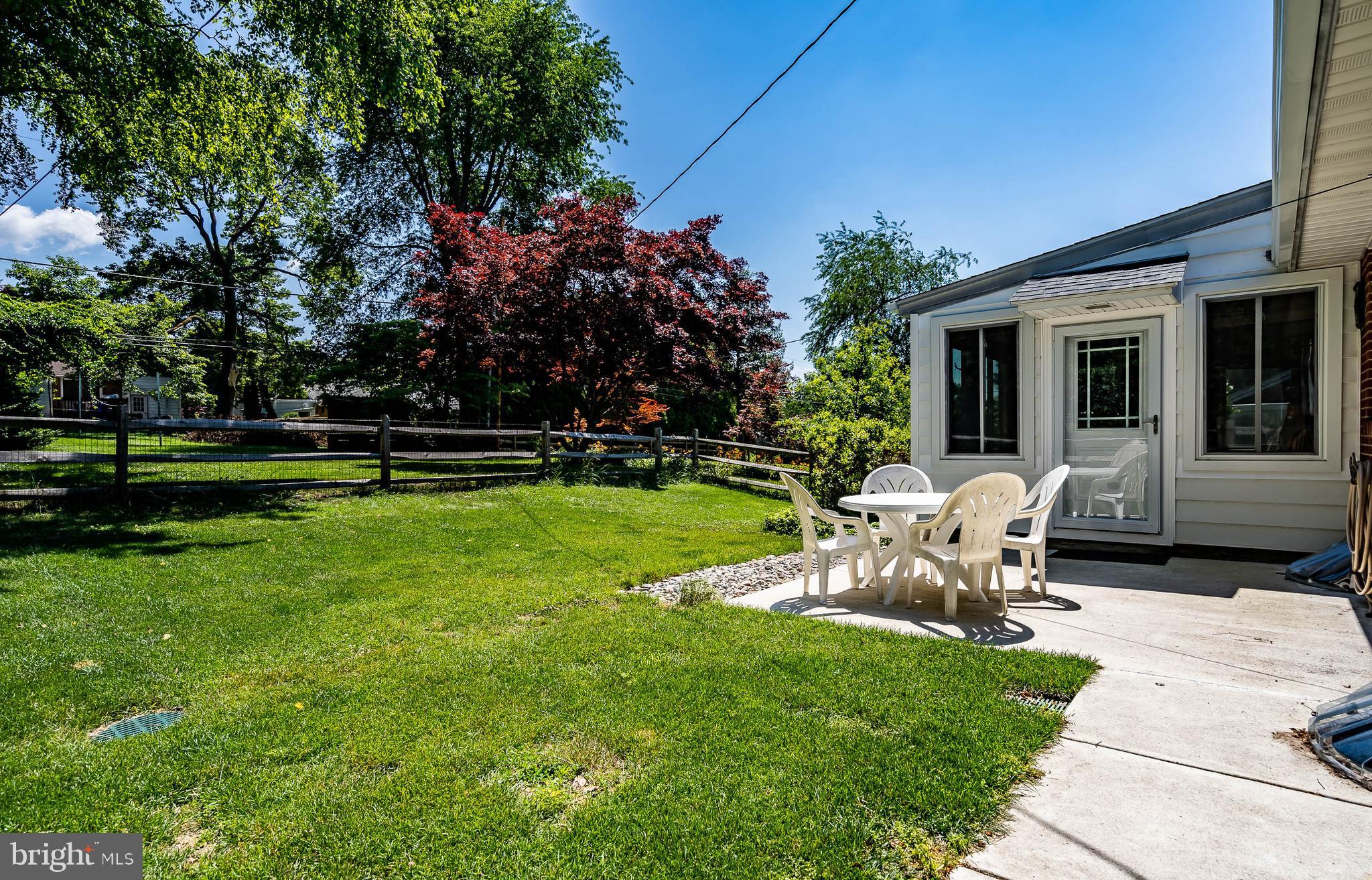 102 Pine Tree Road Paoli, PA 19301 - Photo 30 of 33 New patio