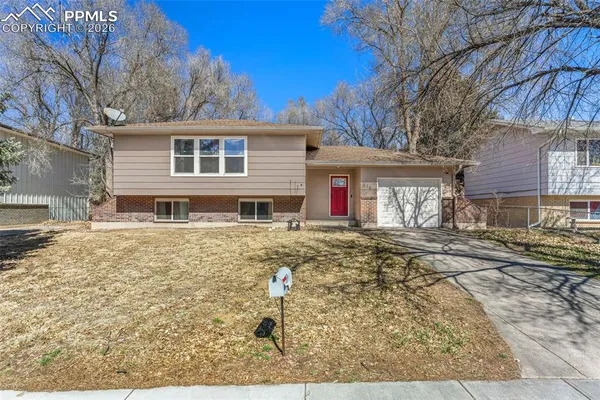 $399,999 | 616 Squire Street, Colorado Springs, CO 80911