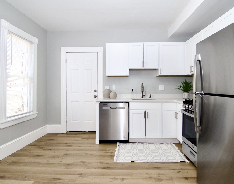 917 Sumner Avenue Springfield, MA 01118 - Photo 6 of 42 Gallery Image 6