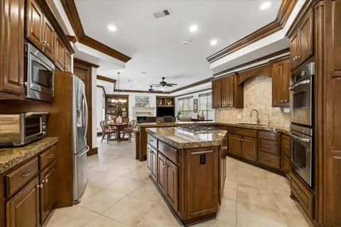 $2,300,000 | 14339 Shadow Garden Lane, Houston, TX 77077