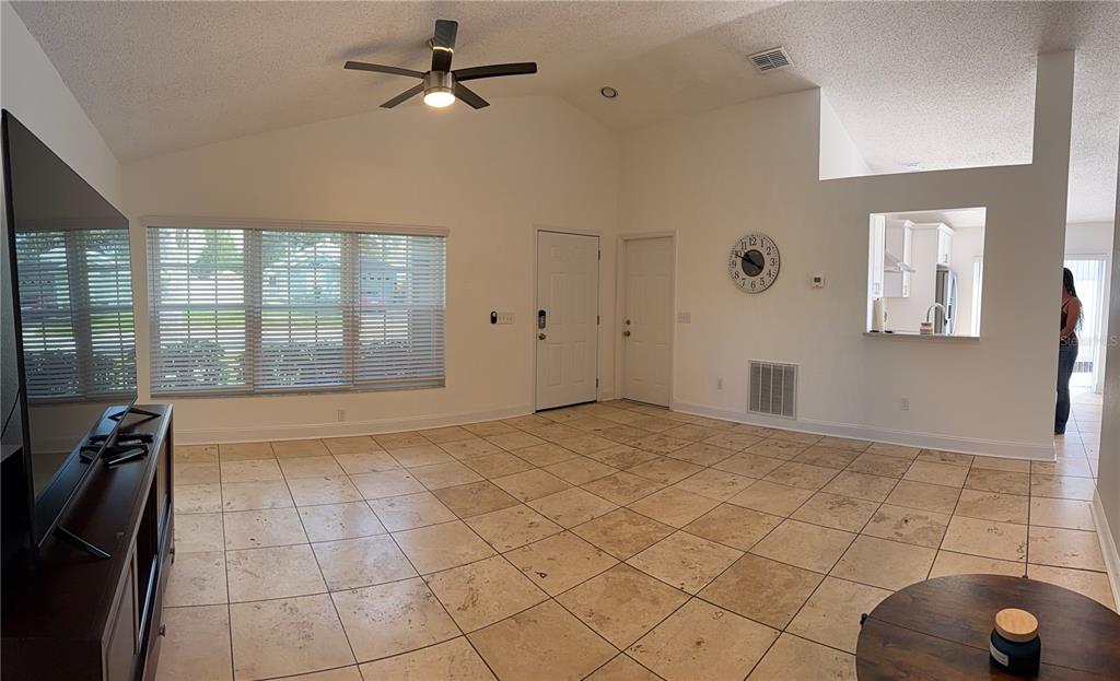 1432 Dew Bloom Road Valrico, FL 33594 - Photo 3 of 16