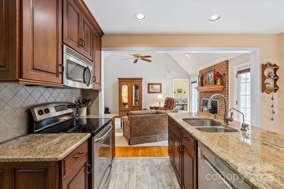705 Normandy Road Mooresville, NC 28117 - Photo 11 of 39 Gallery Image 11