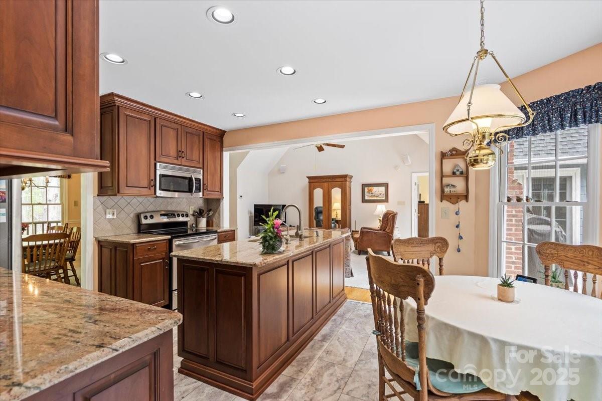 705 Normandy Road Mooresville, NC 28117 - Photo 12 of 39 Gallery Image 12