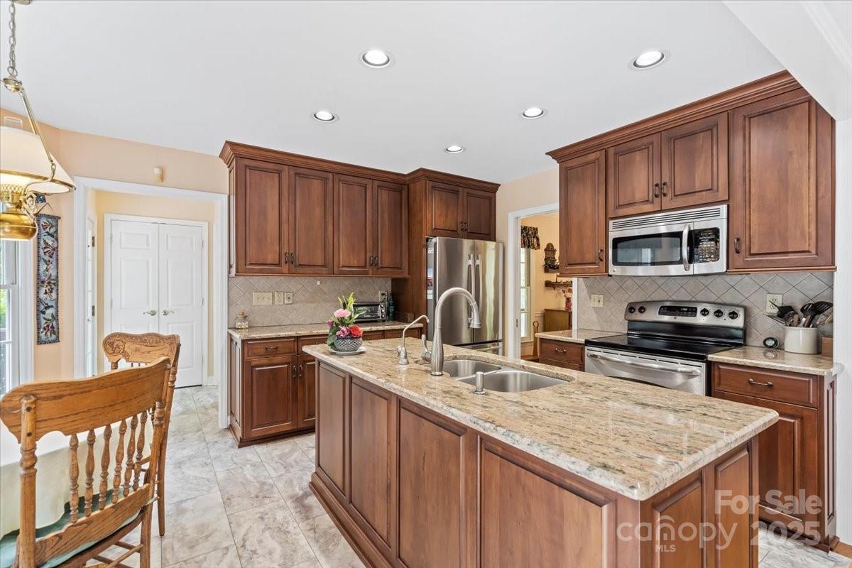 705 Normandy Road Mooresville, NC 28117 - Photo 10 of 39 Gallery Image 10