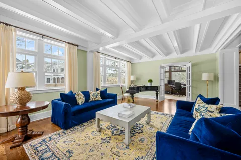 $4,500,000 | 140 Birch Street, Winnetka, IL 60093