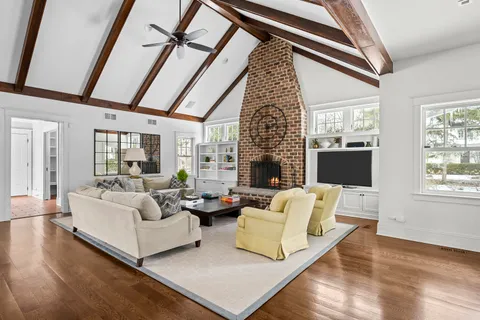 $4,500,000 | 140 Birch Street, Winnetka, IL 60093