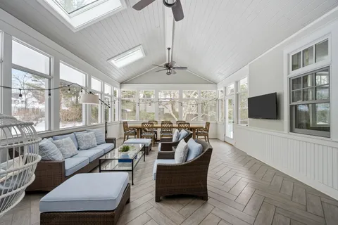 $4,500,000 | 140 Birch Street, Winnetka, IL 60093