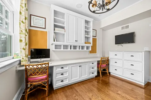 $4,500,000 | 140 Birch Street, Winnetka, IL 60093