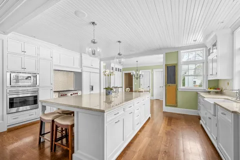 $4,500,000 | 140 Birch Street, Winnetka, IL 60093