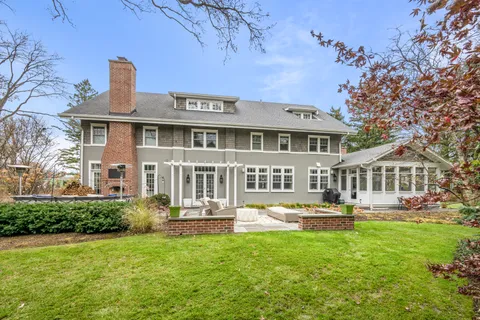 $4,500,000 | 140 Birch Street, Winnetka, IL 60093