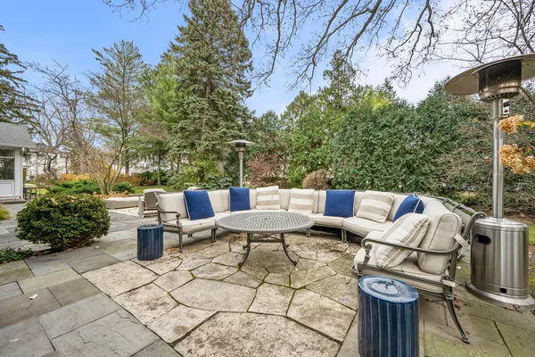 $4,500,000 | 140 Birch Street, Winnetka, IL 60093