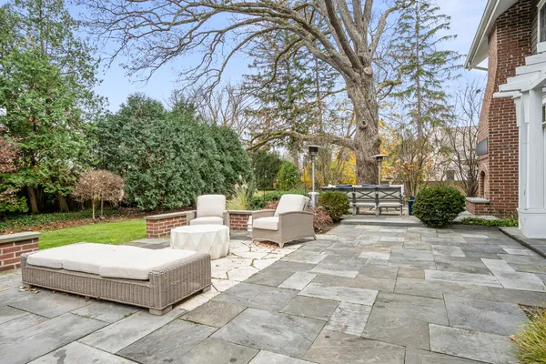 $4,500,000 | 140 Birch Street, Winnetka, IL 60093