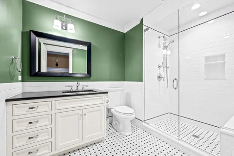 $4,500,000 | 140 Birch Street, Winnetka, IL 60093