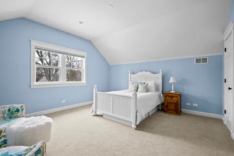 $4,500,000 | 140 Birch Street, Winnetka, IL 60093