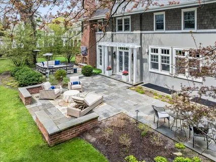 $4,500,000 | 140 Birch Street, Winnetka, IL 60093