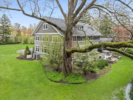 $4,500,000 | 140 Birch Street, Winnetka, IL 60093