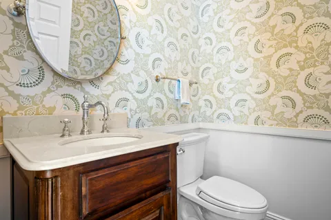 $4,500,000 | 140 Birch Street, Winnetka, IL 60093