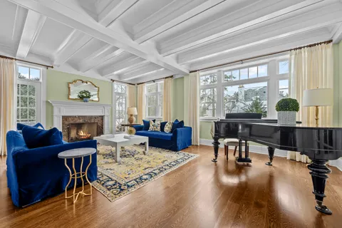 $4,500,000 | 140 Birch Street, Winnetka, IL 60093