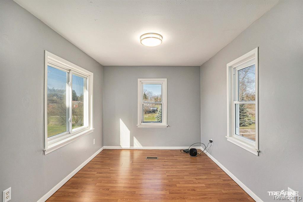 3473 West Ray Road Grand Blanc, MI 48439 - Photo 7 of 29