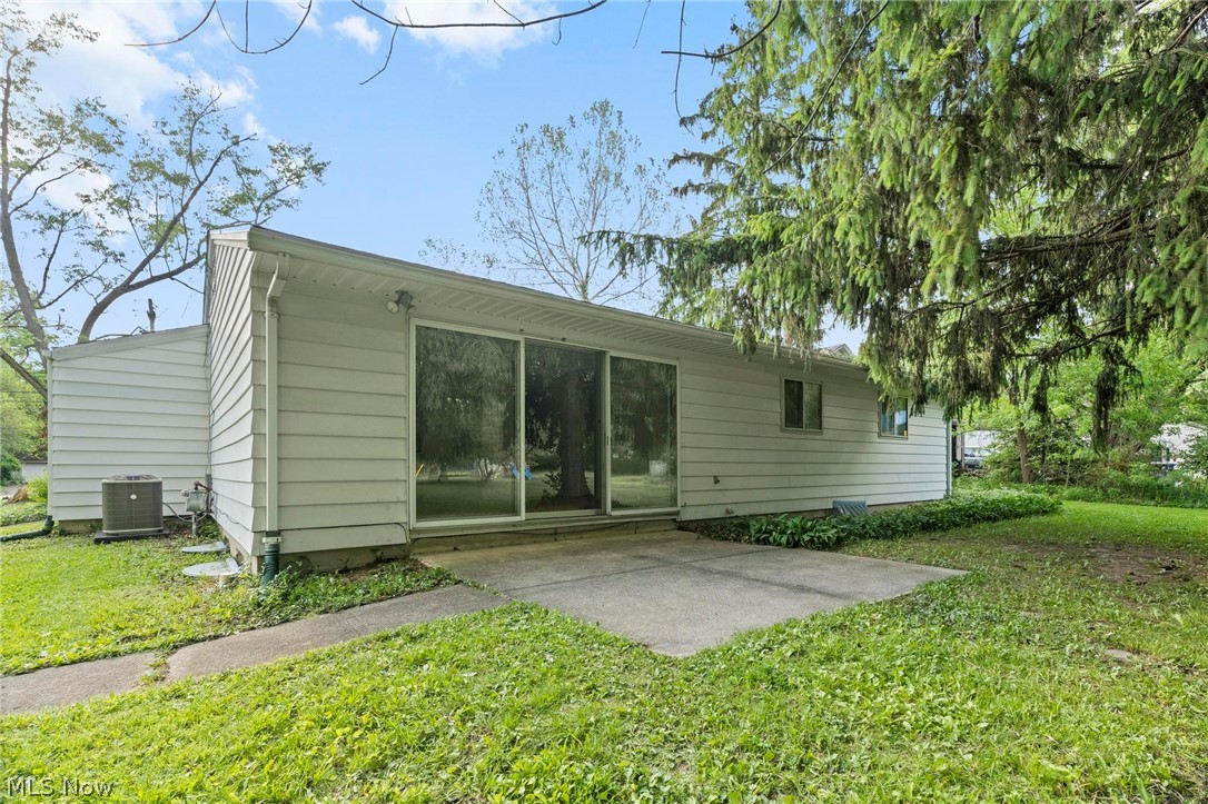 6389 Barton Road North Olmsted, OH 44070 - Photo 28 of 31