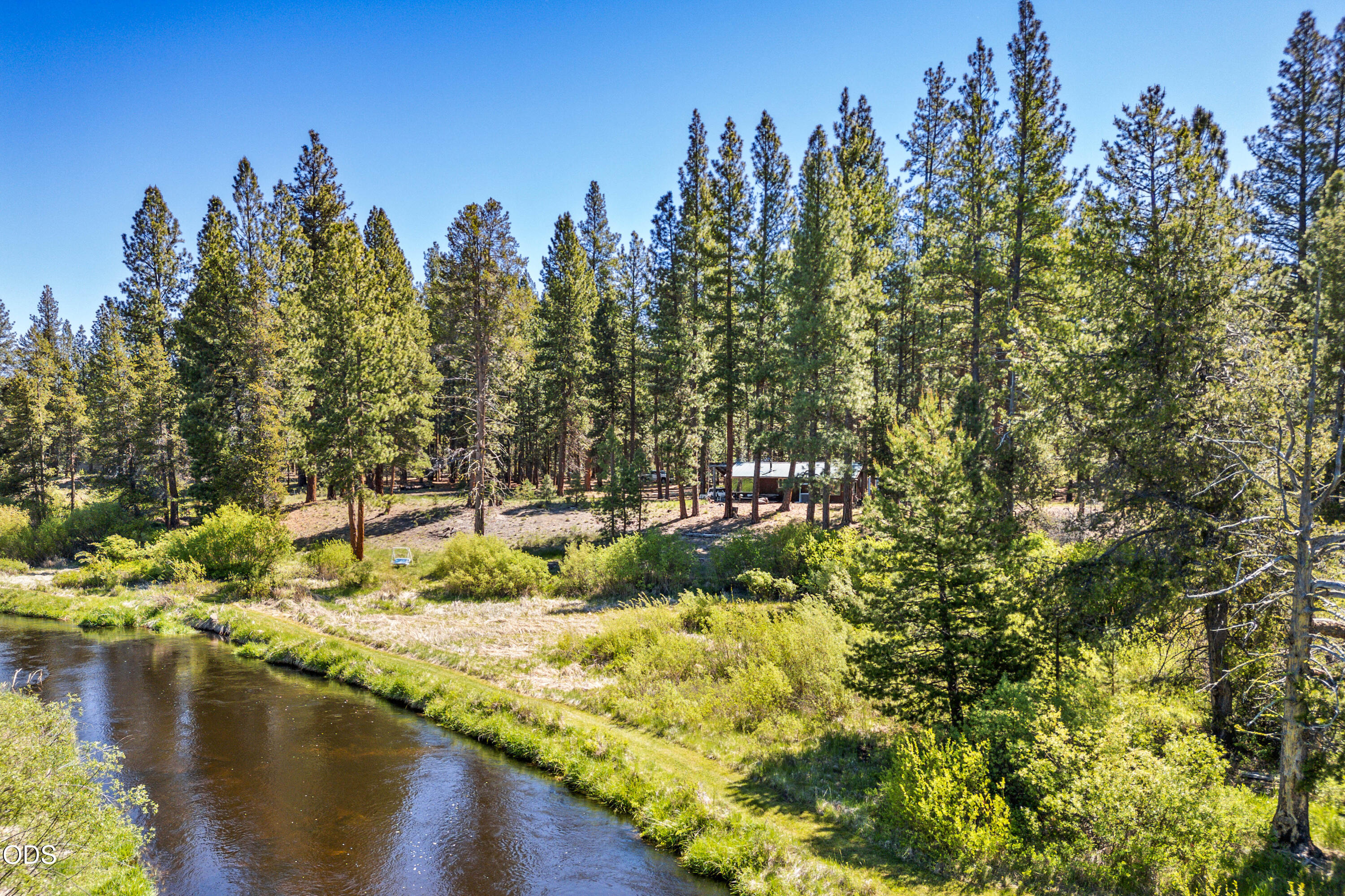 50910 Masten Road La Pine, OR 97739 - Photo 39 of 44 a view of a lake with houses