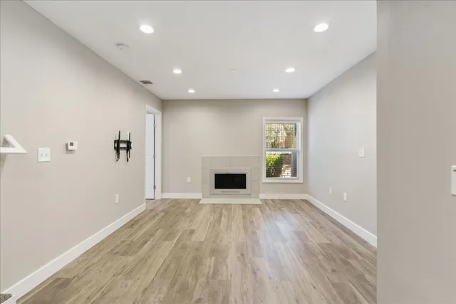 $289,000 | 935 La Posada Drive, Unit 158, Austin, TX 78752