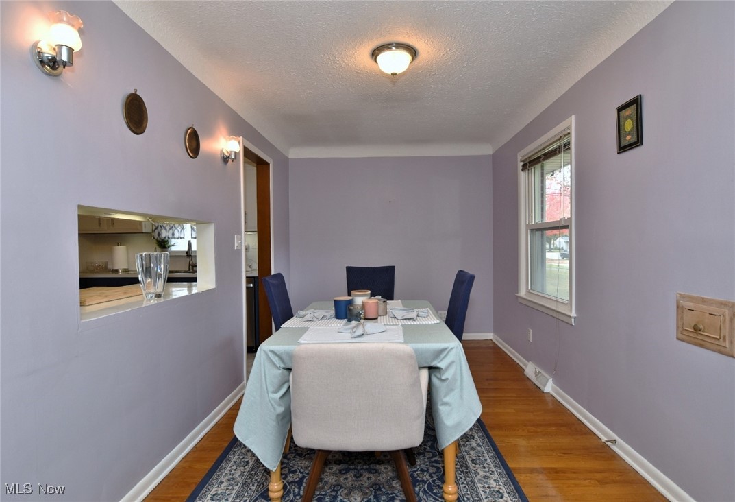 1775 Brainard Road Lyndhurst, OH 44124 - Photo 8 of 34 Dining Room