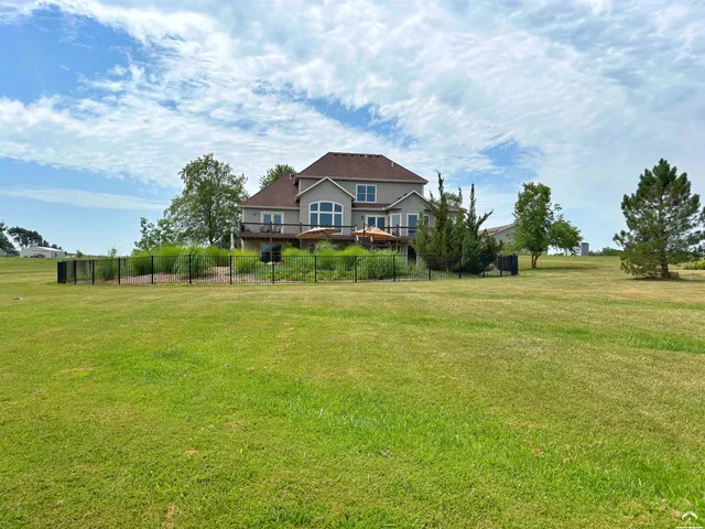 $1,395,000 | 1824 North 700 Road, Baldwin City, KS 66006