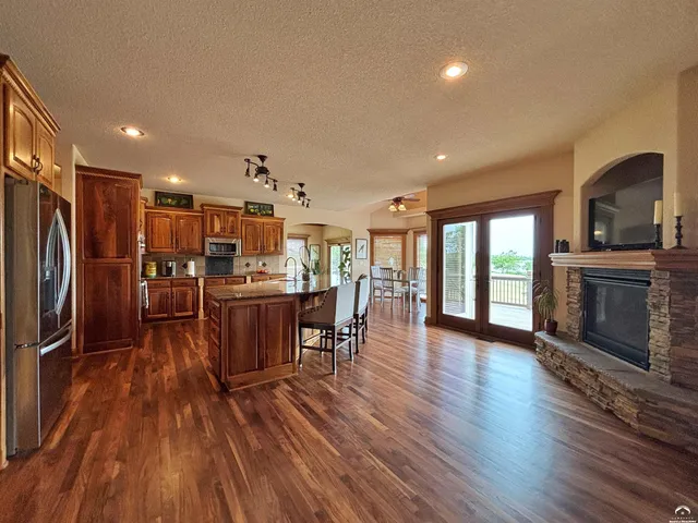 $1,395,000 | 1824 North 700 Road, Baldwin City, KS 66006