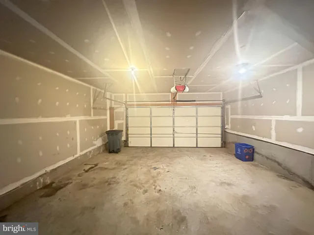 a view of a garage